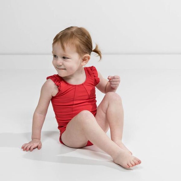 ANDERSON RED ONE PIECE ❤️ - Picture 3 of 6